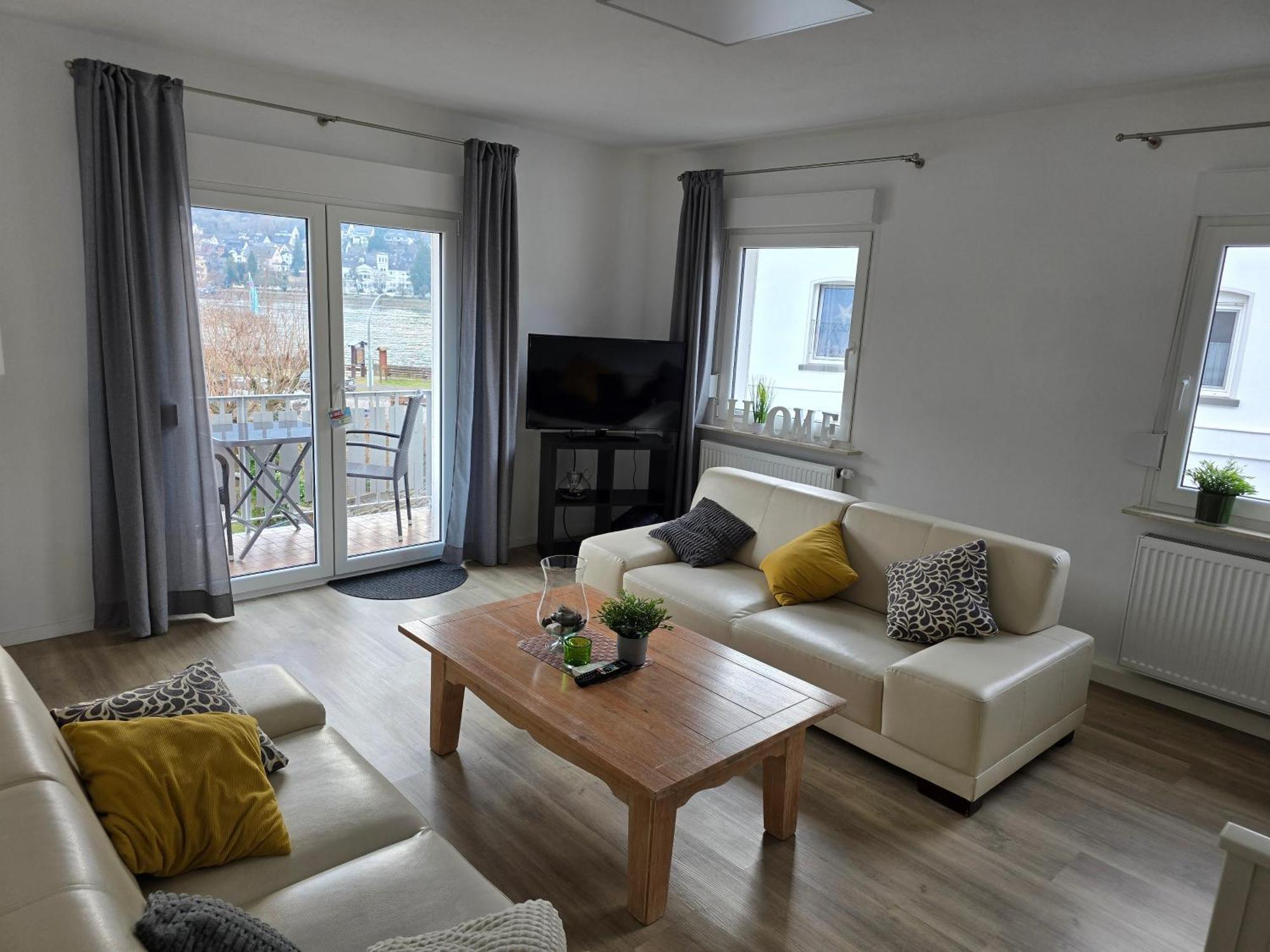 Ferienhaus Steigrhein Filsen Buitenkant foto