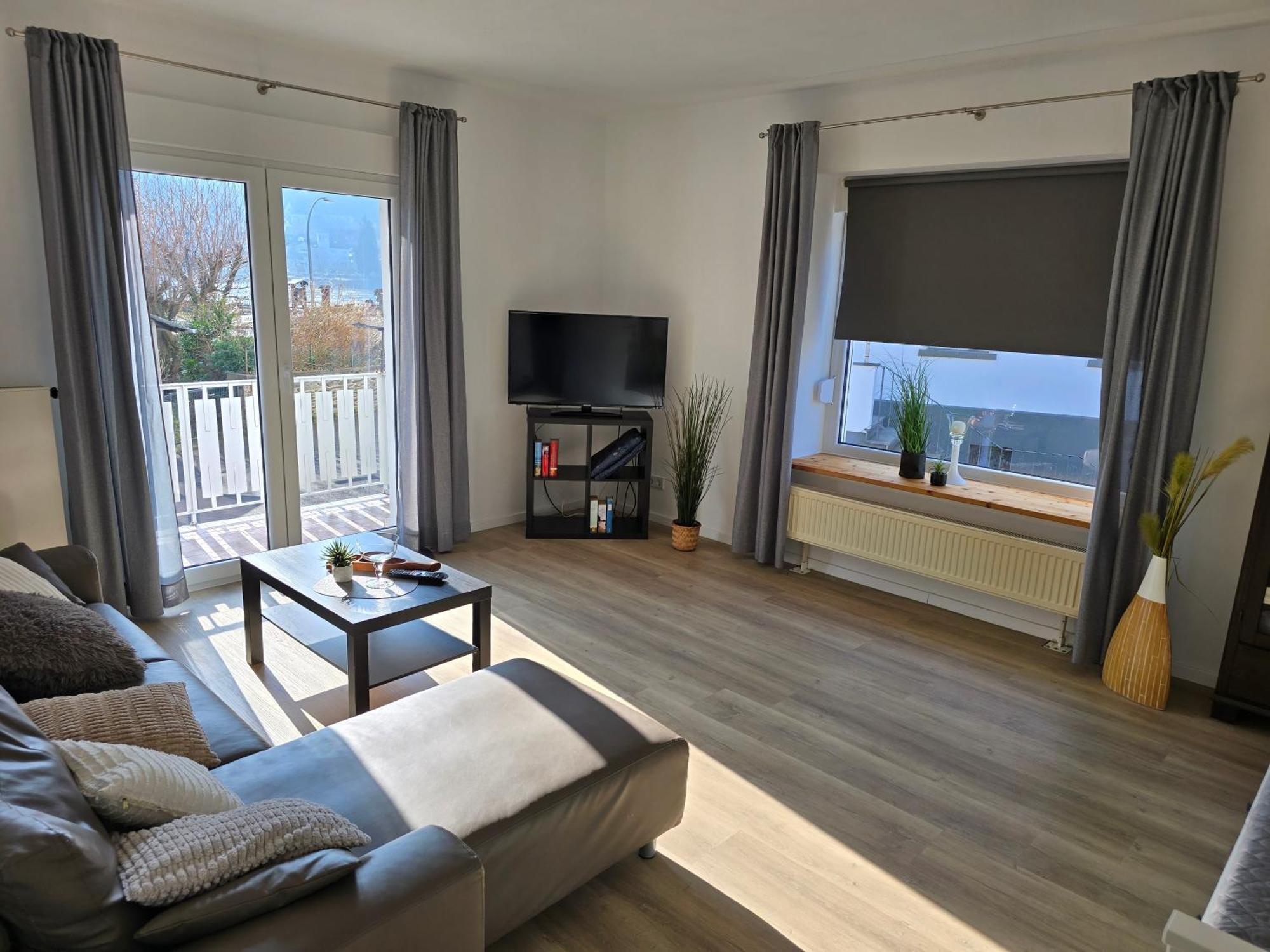 Ferienhaus Steigrhein Filsen Buitenkant foto